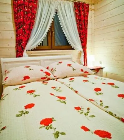 Deluxe Adrian Chalet *